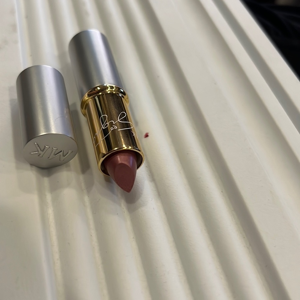 Mary kay frosted rose signature lipstick